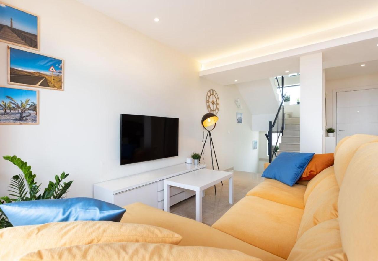 Sunny Castillo Apartment 코스타 데 안티과 외부 사진