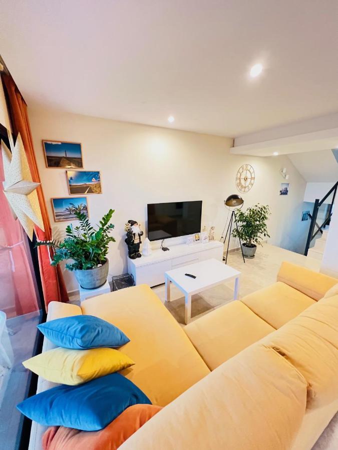Sunny Castillo Apartment 코스타 데 안티과 외부 사진